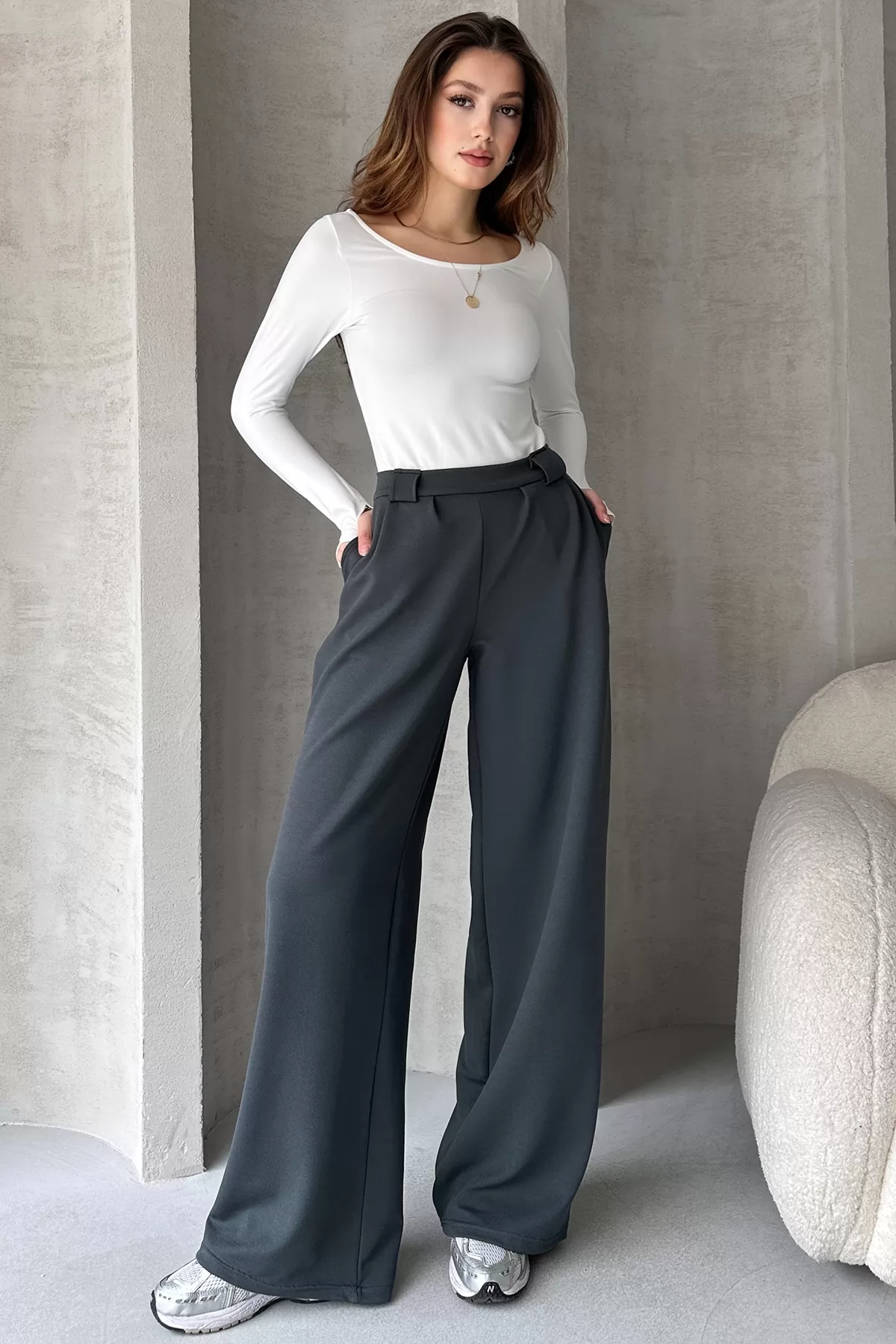 Antrasit Krep Kumaş Salaş Kesim Kadın Pantolon