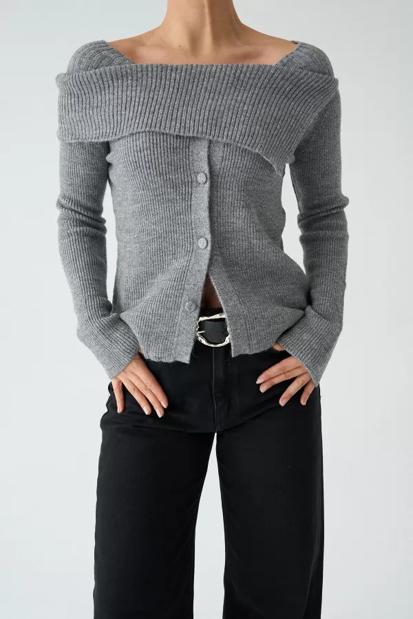 Asimetrik Yaka Düğmeli Gri Triko Kadın Kazak