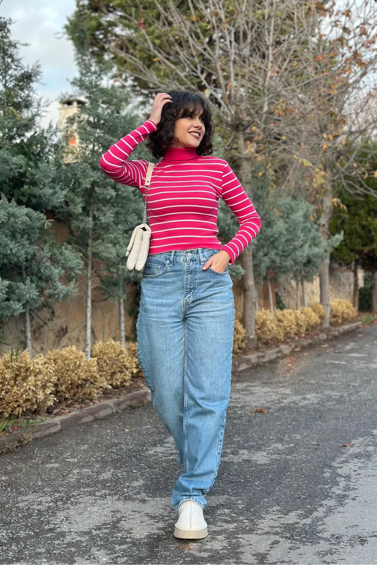 Balıkçı Yaka Beyaz Çizgili Fuşya Bluz