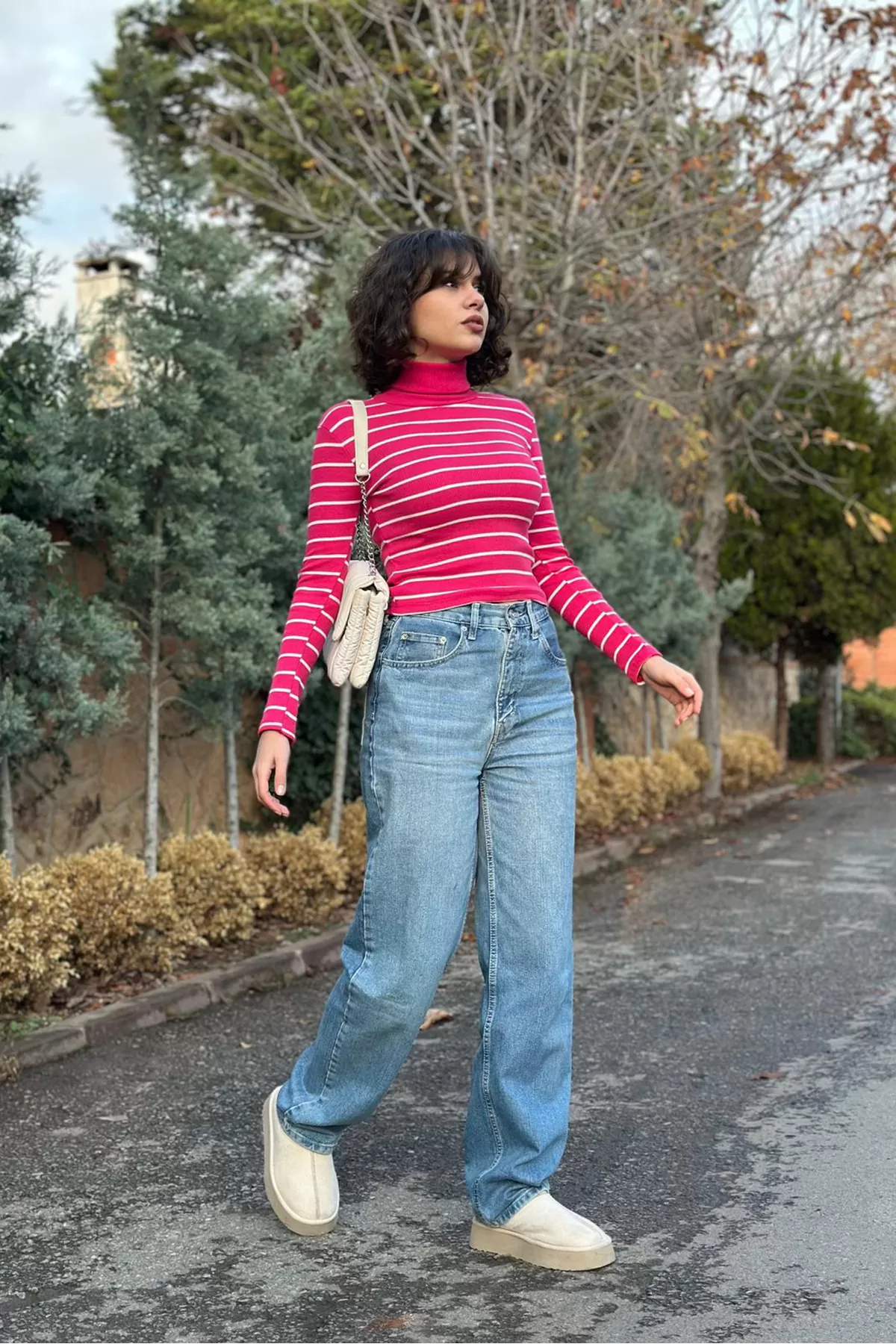 Balıkçı Yaka Beyaz Çizgili Fuşya Bluz