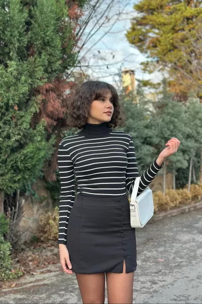Balıkçı Yaka Beyaz Çizgili Siyah Bluz