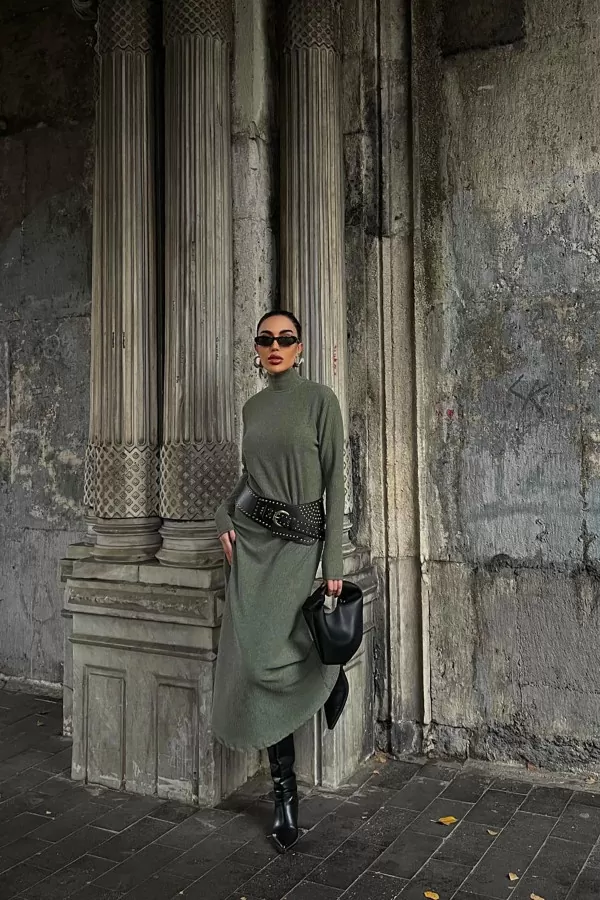 Balıkçı Yaka Çağla Yeşili Bürümcük Kumaş Uzun Elbise