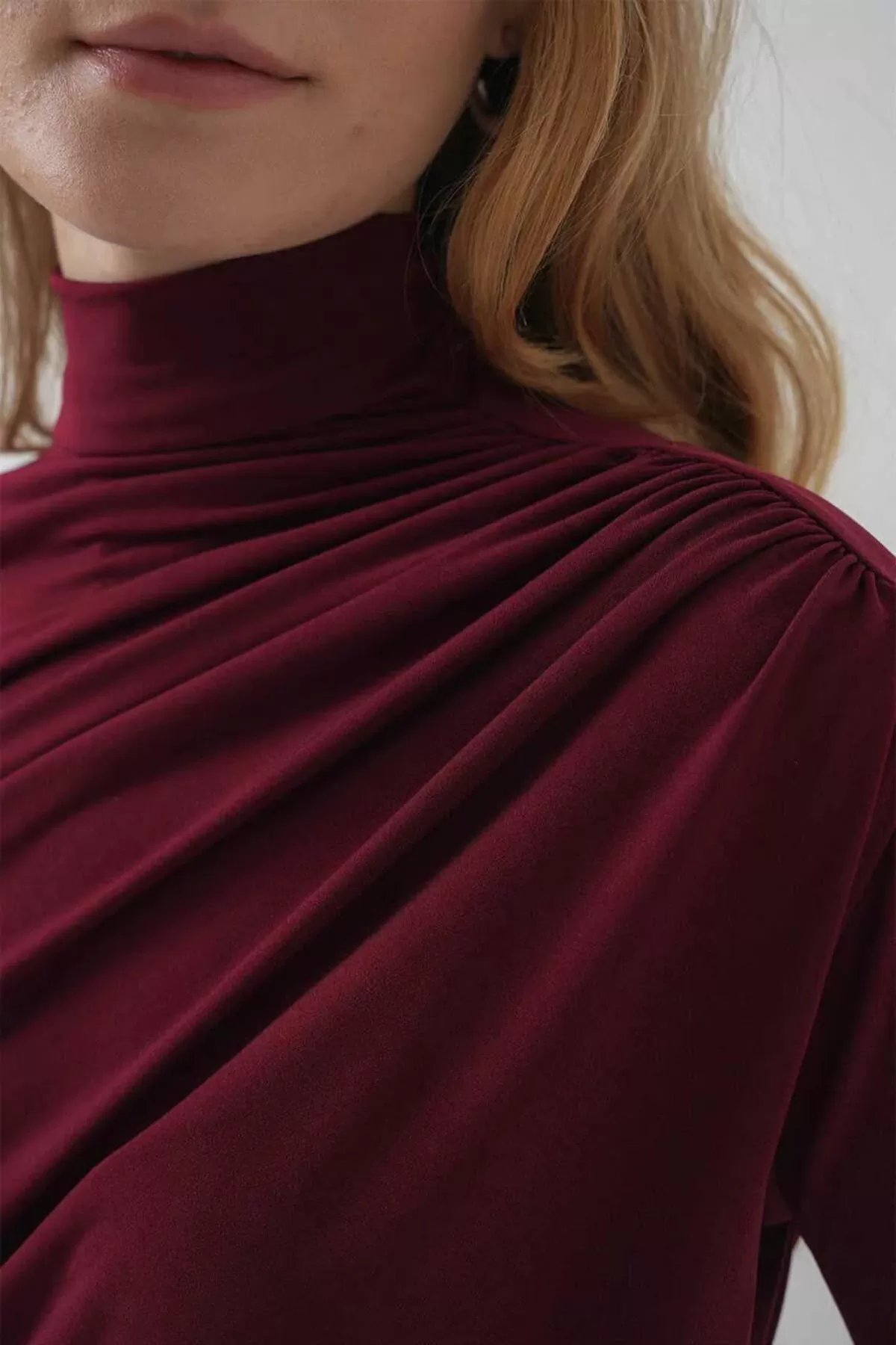 Balıkçı Yaka Drape Detaylı Bordo Sandy Bluz