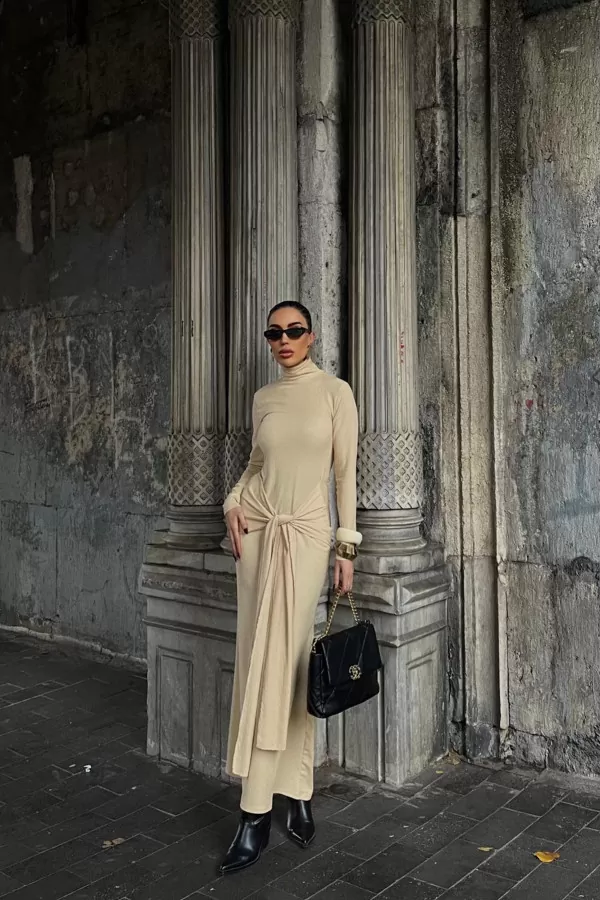 Balıkçı Yaka Ekru Bürümcük Kumaş Uzun Elbise