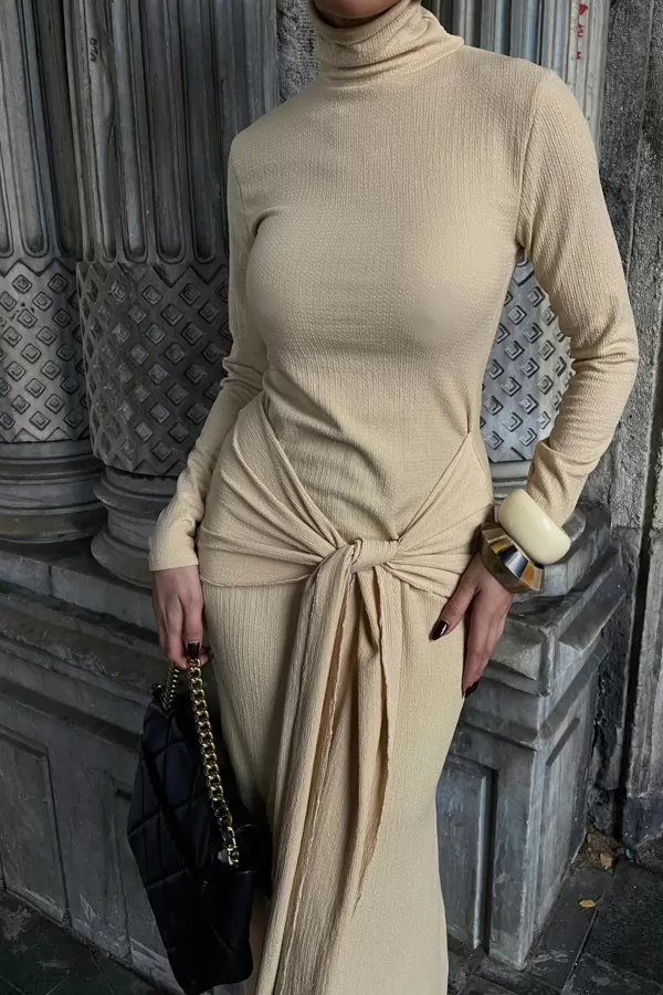 Balıkçı Yaka Ekru Bürümcük Kumaş Uzun Elbise