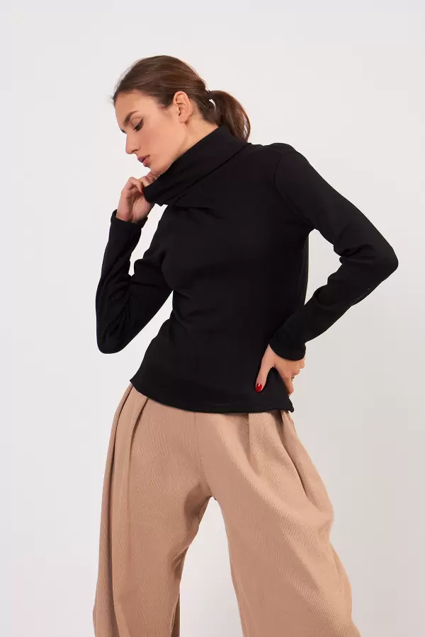 Balıkçı Yaka Siyah Kadın Body