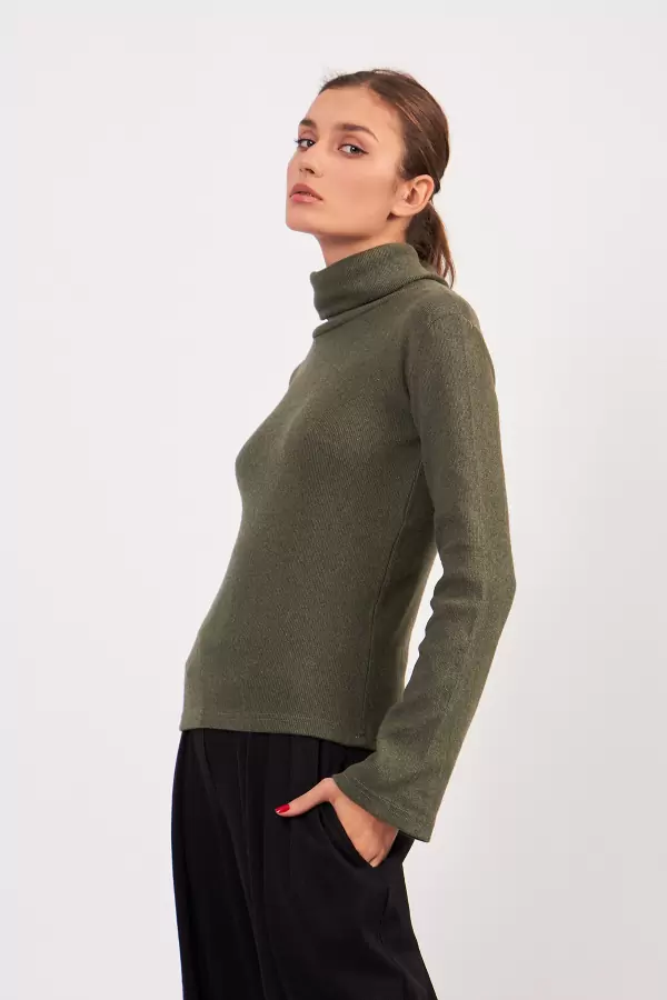 Balıkçı Yaka Yeşil Kadın Body