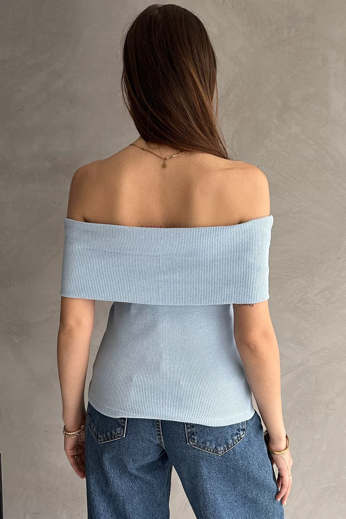 Bebe Mavisi Madonna Yaka Kısa Kollu Bluz