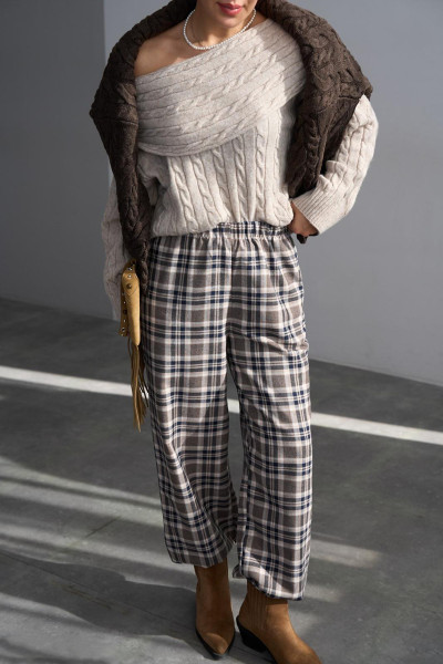 Bej Lacivert Yünlü Ekose Kadın Pantolon