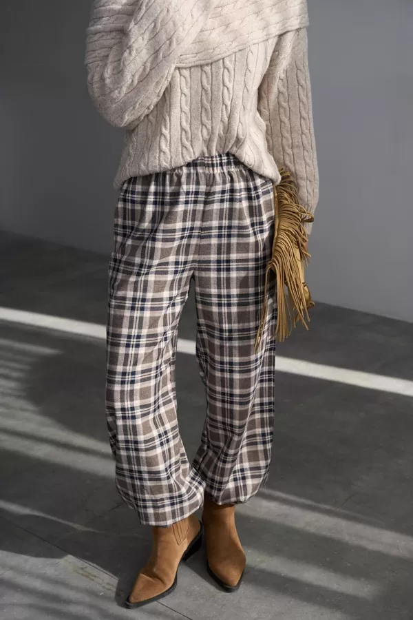 Bej Lacivert Yünlü Ekose Kadın Pantolon