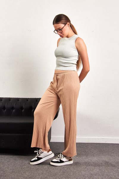 Bej Rahat Kesim Kadın Pantolon