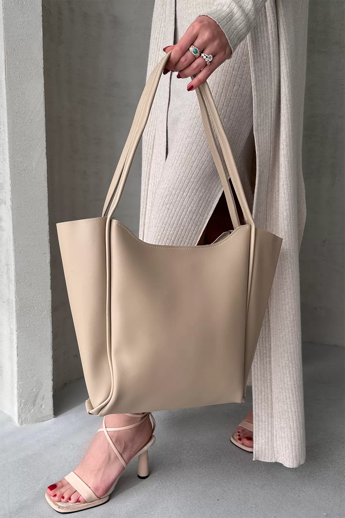 Bej Suni Deri Kadın Omuz Çantası