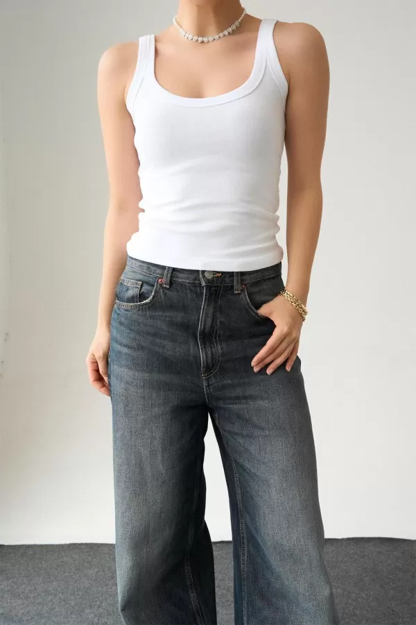 Beyaz Pamuklu Kadın Atlet