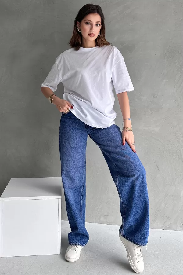 Beyaz Pamuklu Oversize Kadın Tişört
