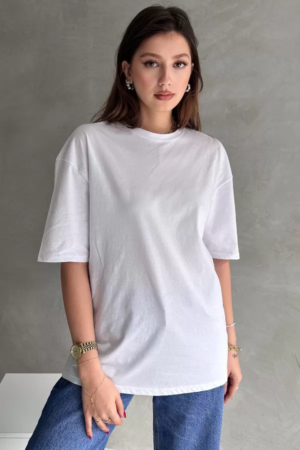 Beyaz Pamuklu Oversize Kadın Tişört