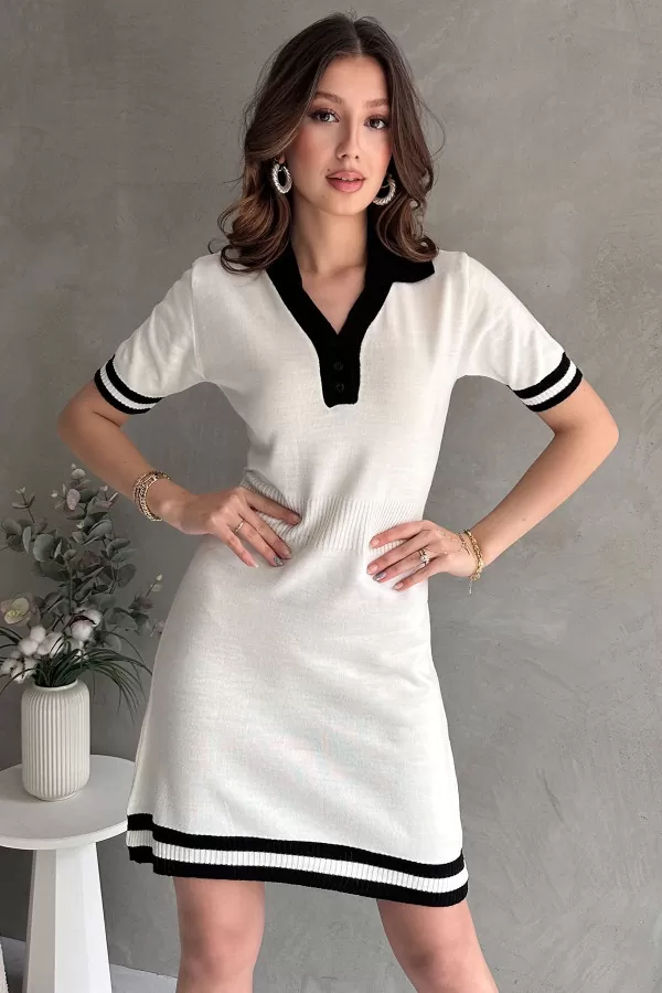 Beyaz Siyah Triko Gömlek Yaka Kısa Elbise