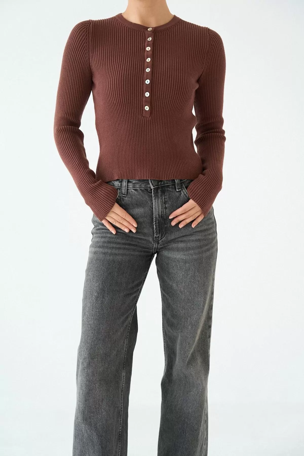 Bisiklet Yaka Düğmeli Kahverengi Triko Kadın Kazak