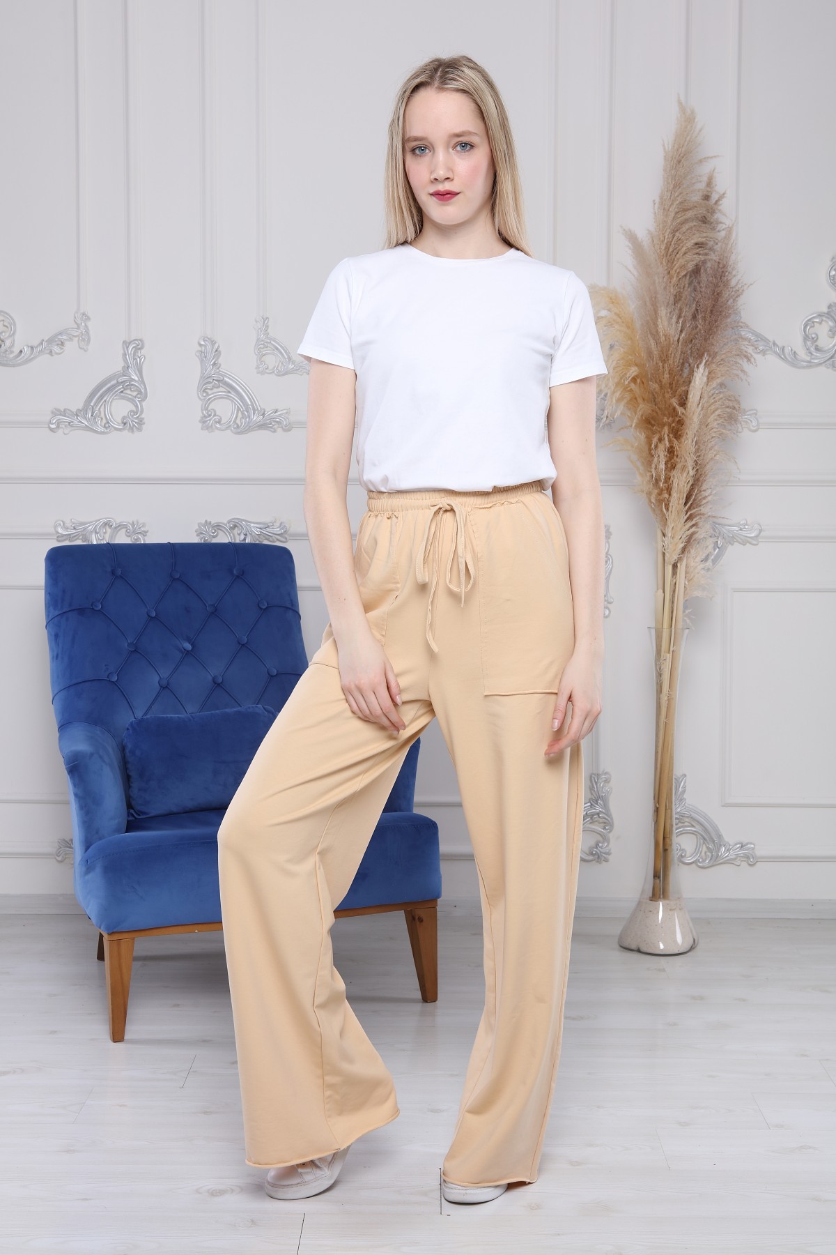 Bol Paça Kum Rengi Kadın Eşofman Altı Nare