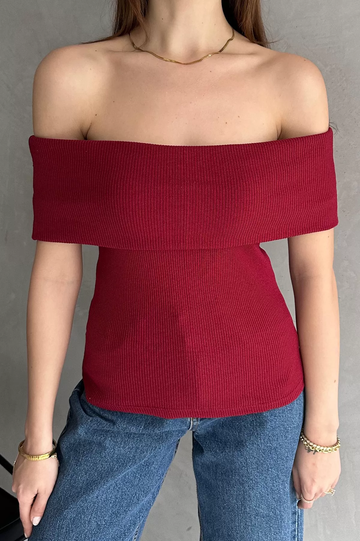 Bordo Madonna Yaka Kısa Kollu Bluz