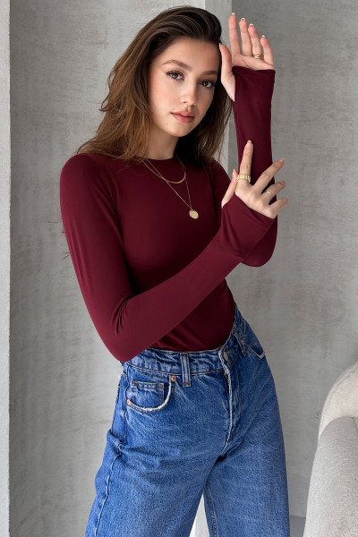 Bordo Parmak Geçirmeli Bluz