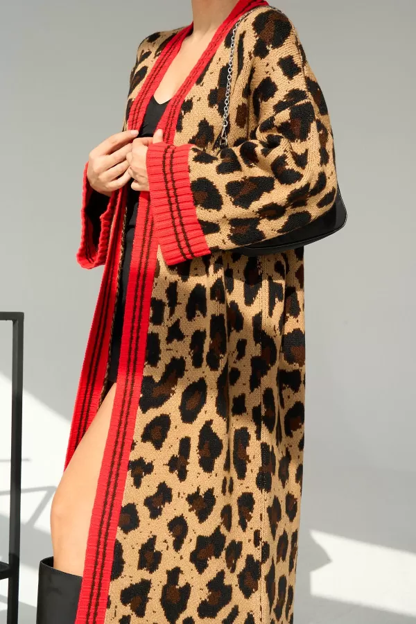 Camel Kırmızı Uzun Leopar Desenli Triko Kadın Hırka