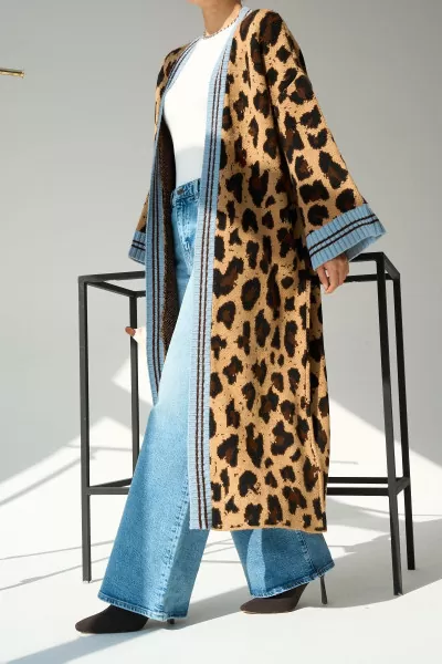 Camel Mavi Uzun Leopar Desenli Triko Kadın Hırka