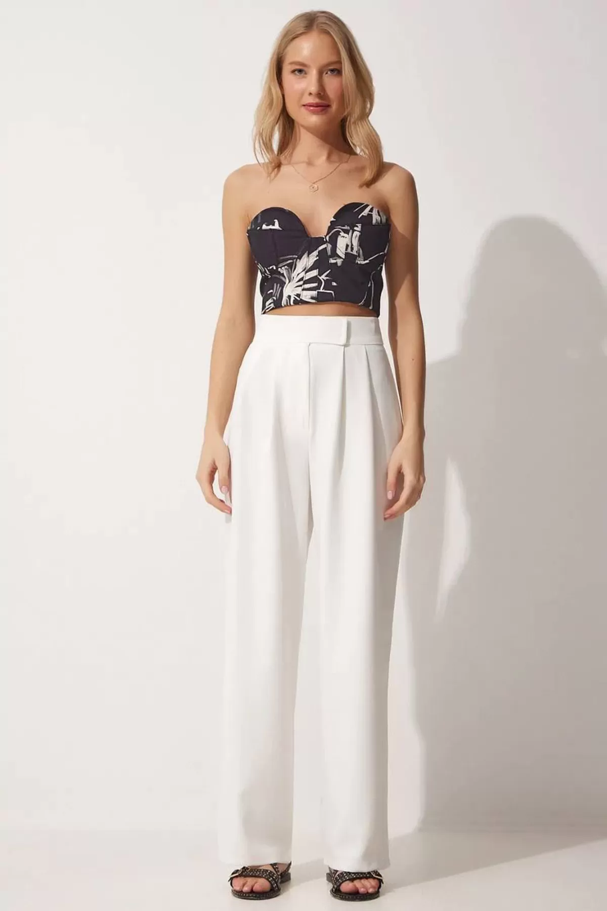 Cırt Cırt Kapamalı Beyaz Kadın Palazzo Pantolon