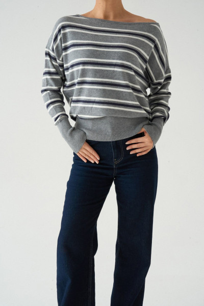 Çizgili Kayık Yaka Gri Kadın Kazak