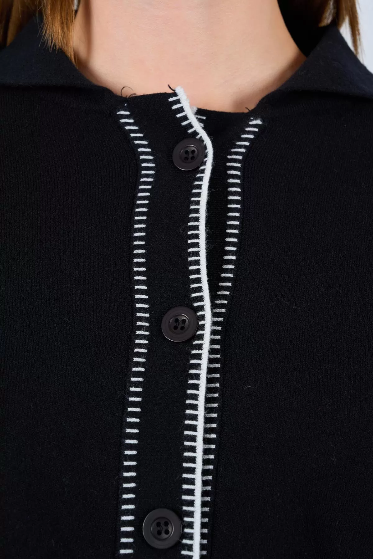 Çoban Dikişli Siyah Ekru Triko Pantolon Hırka Takım