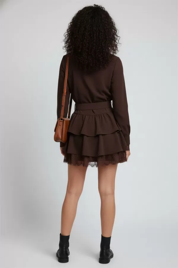 Dantel Detaylı Kahverengi Gömlek Fırfırlı Etek Takım