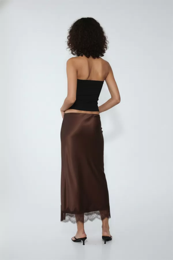 Dantel Detaylı Koyu Kahve Saten Etek
