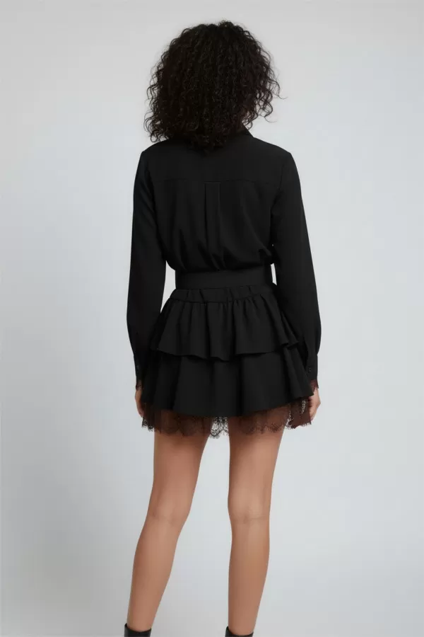 Dantel Detaylı Siyah Gömlek Fırfırlı Etek Takım