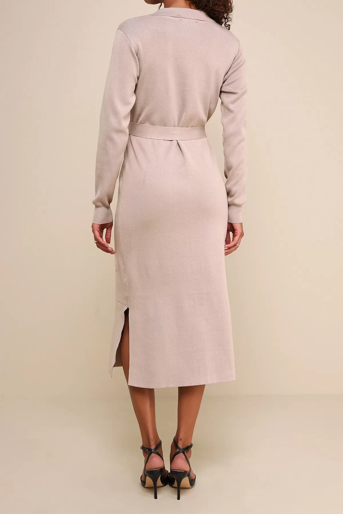 Düğmeli Gömlek Yaka Bej Triko Midi Elbise