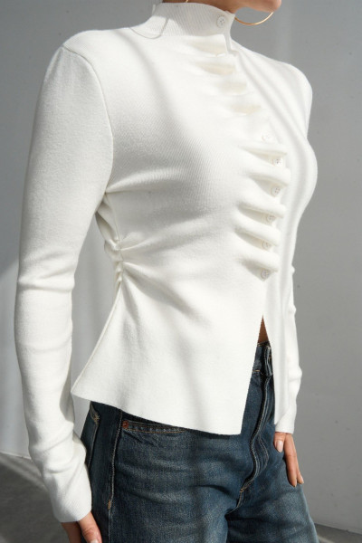 Ekru Dik Yaka Düğmeli Triko Bluz