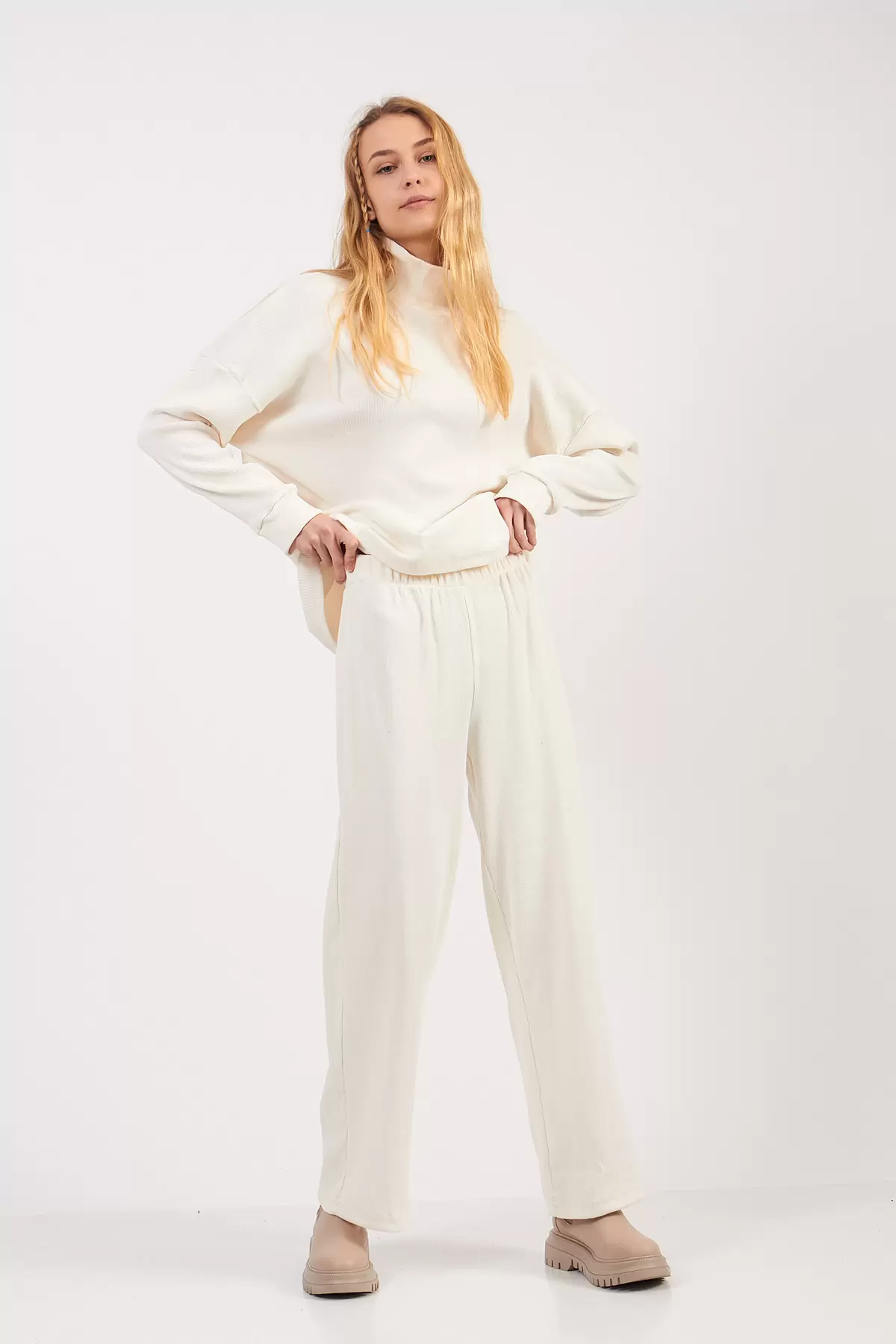 Ekru Kaşkorse Kadın Alt Üst Takım