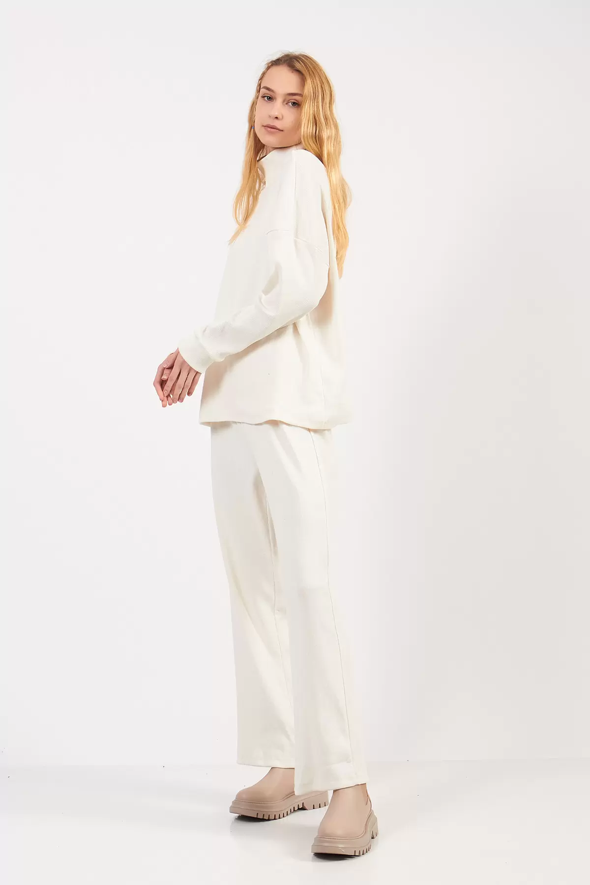 Ekru Kaşkorse Kadın Alt Üst Takım