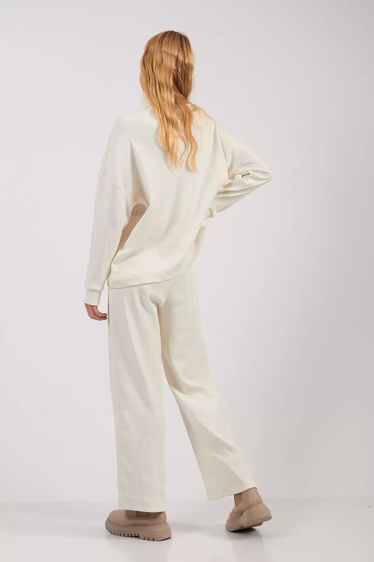 Ekru Kaşkorse Kadın Alt Üst Takım