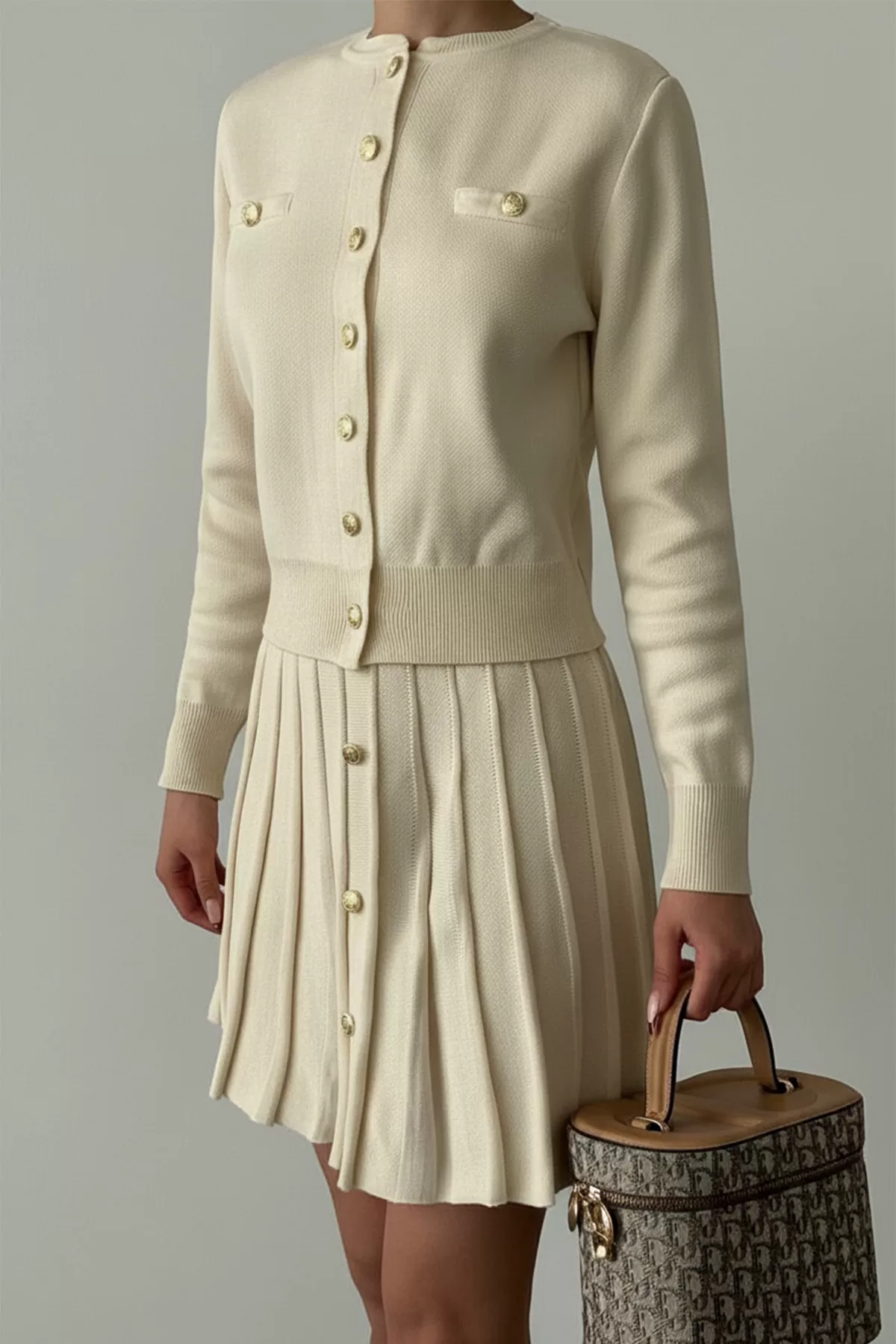 Ekru Triko Etek Düğmeli Bluz Alt Üst Takım