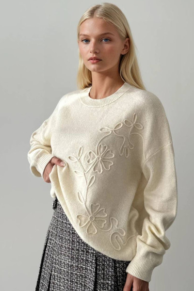 Ekru Triko Kadın Kazak