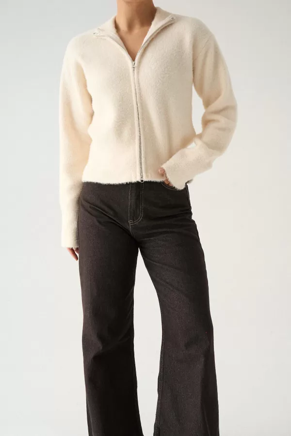 Fermuarlı Krem Soft Triko Kadın Hırka