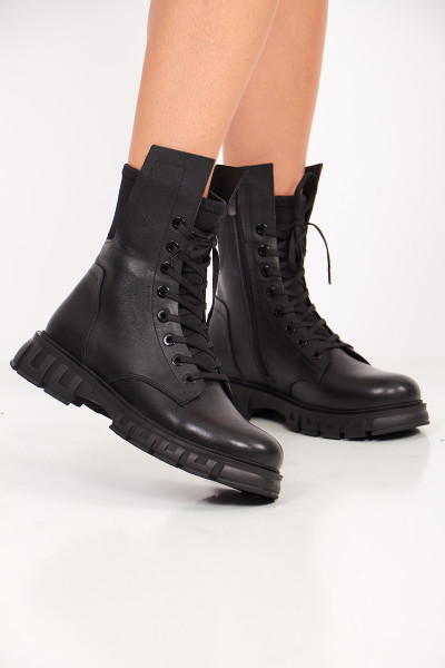 Fermuarlı Siyah Deri Kadın Bot