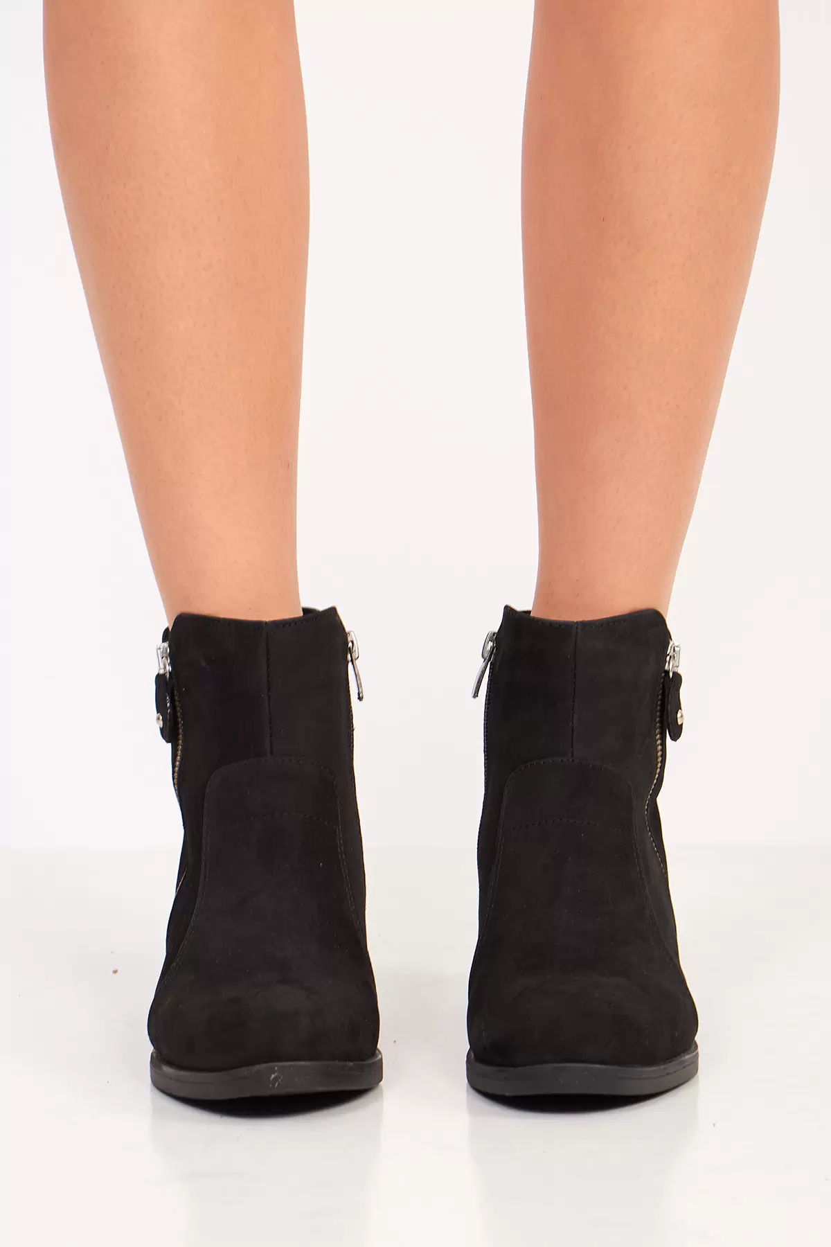 Fermuarlı Siyah Deri Kadın Bot