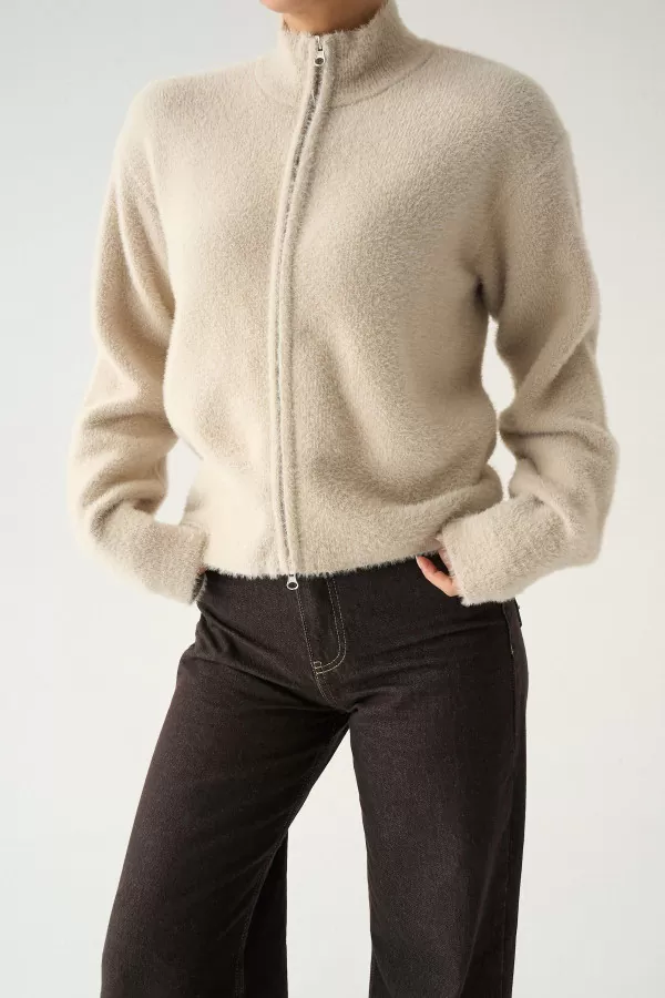 Fermuarlı Taş Rengi Soft Triko Kadın Hırka