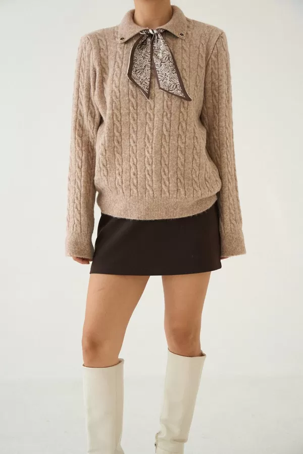 Fular Detaylı Uzun Kollu Bej Triko Kadın Kazak