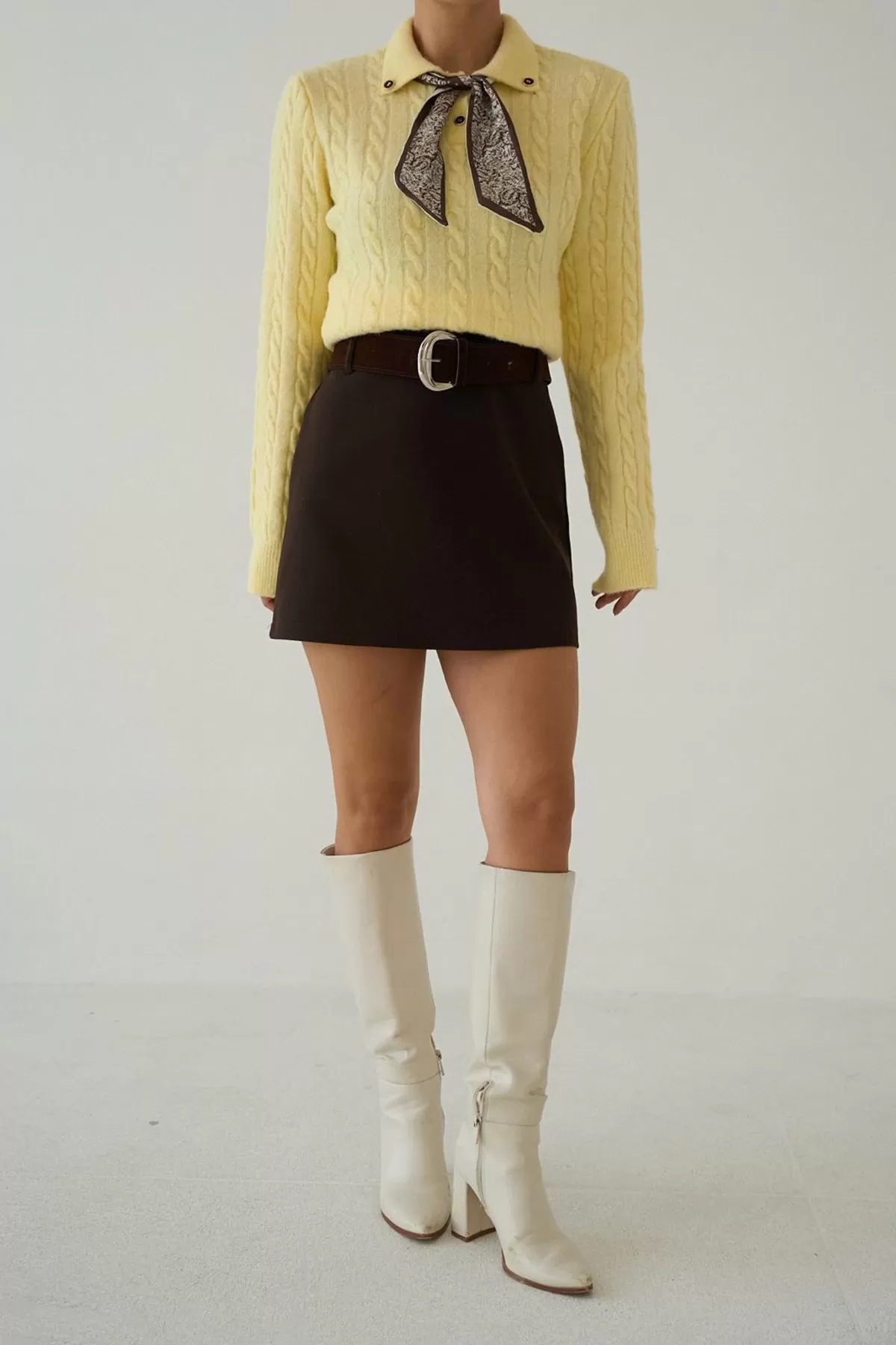 Fular Detaylı Uzun Kollu Sarı Triko Kadın Kazak