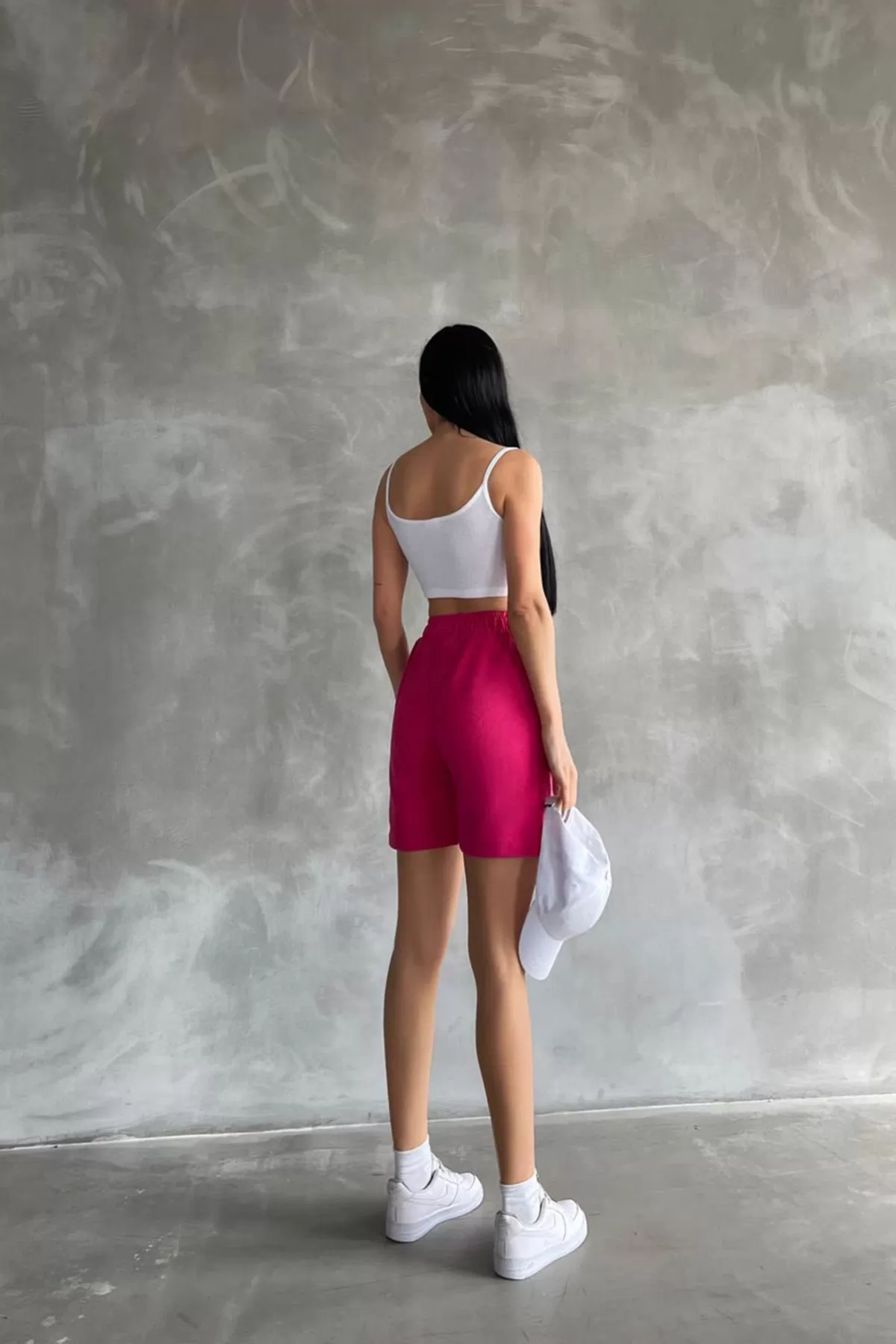 Fuşya Beyaz Şort Askılı Crop Kadın Alt Üst Takım