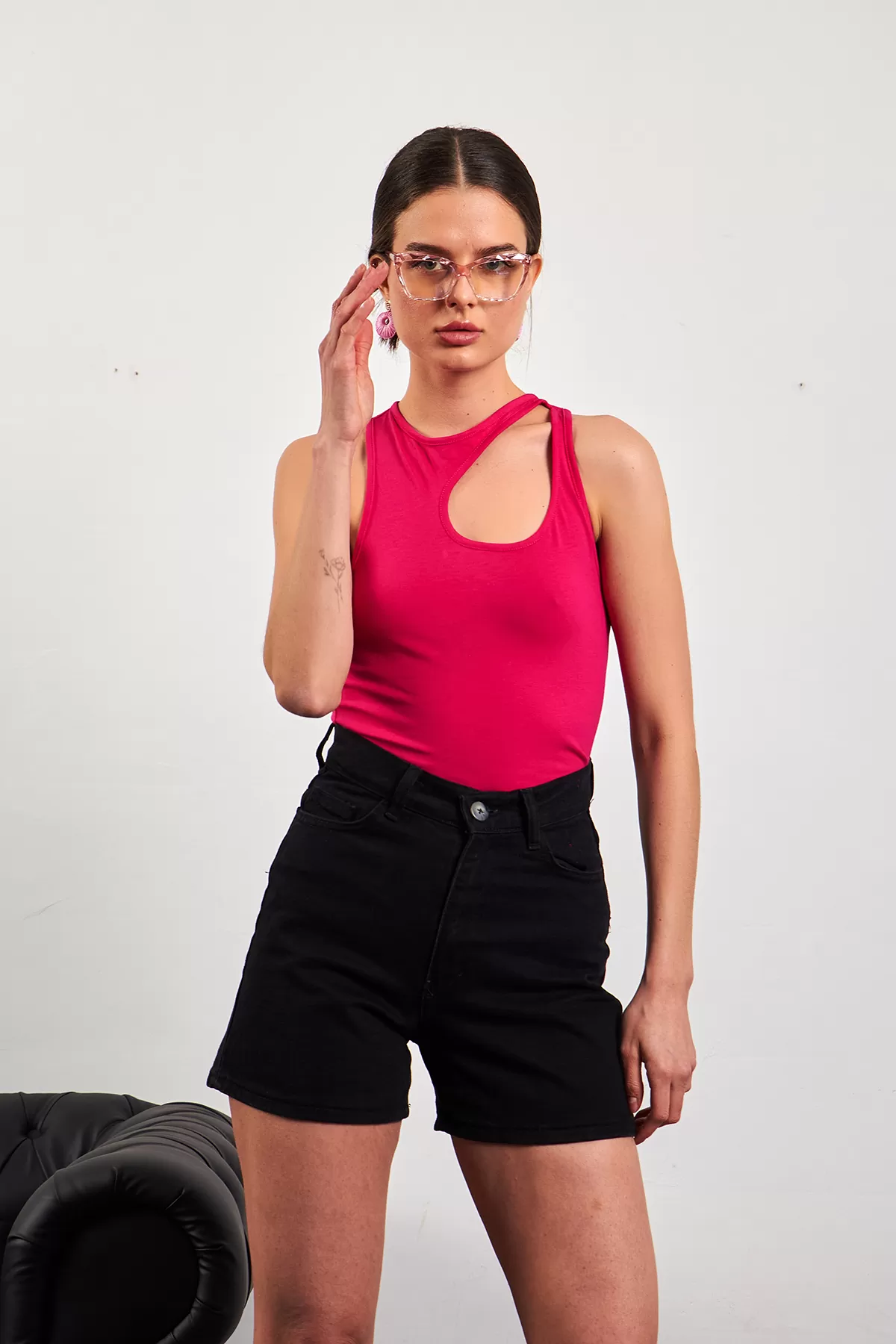 Asimetrik Pencere Detaylı Fuşya Kadın Atlet