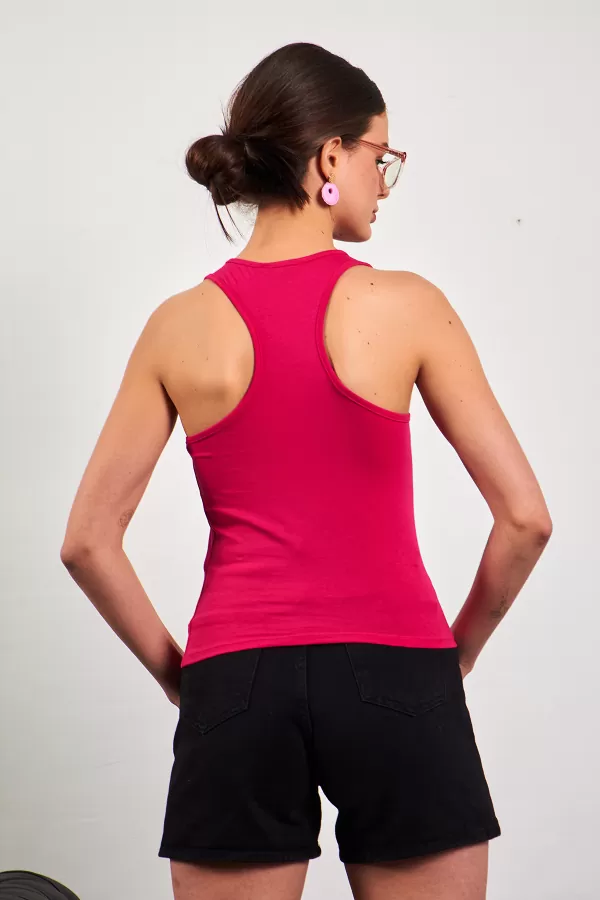 Asimetrik Pencere Detaylı Fuşya Kadın Atlet