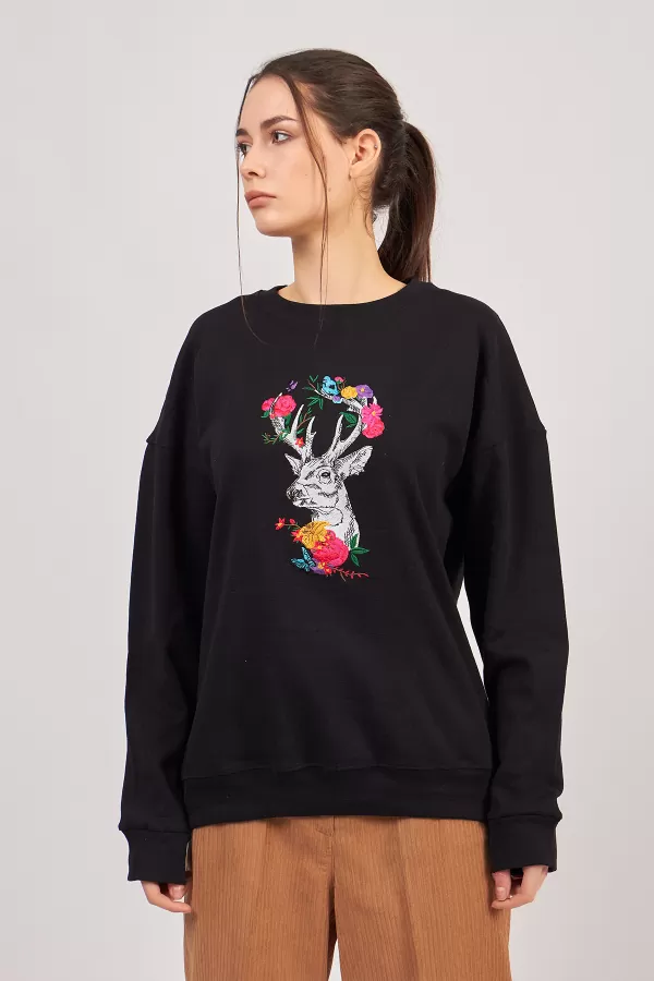 Geyik Nakışlı Siyah Kadın Sweatshirt