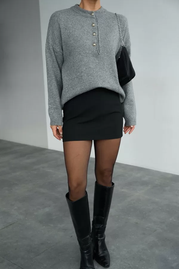 Gold Düğmeli Gri Pamuklu Kadın Kazak